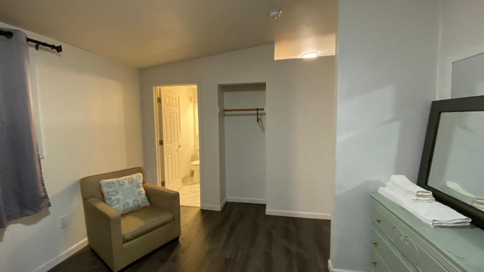 Golden Kent Motel Extérieur photo